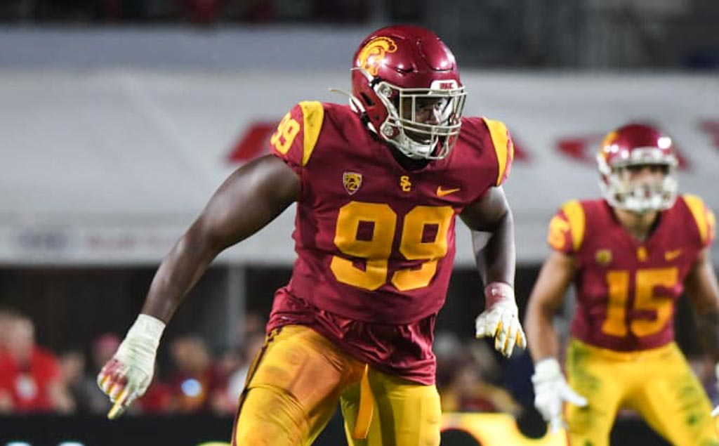 USC defesnive end Drake Jackson wearing number 99.