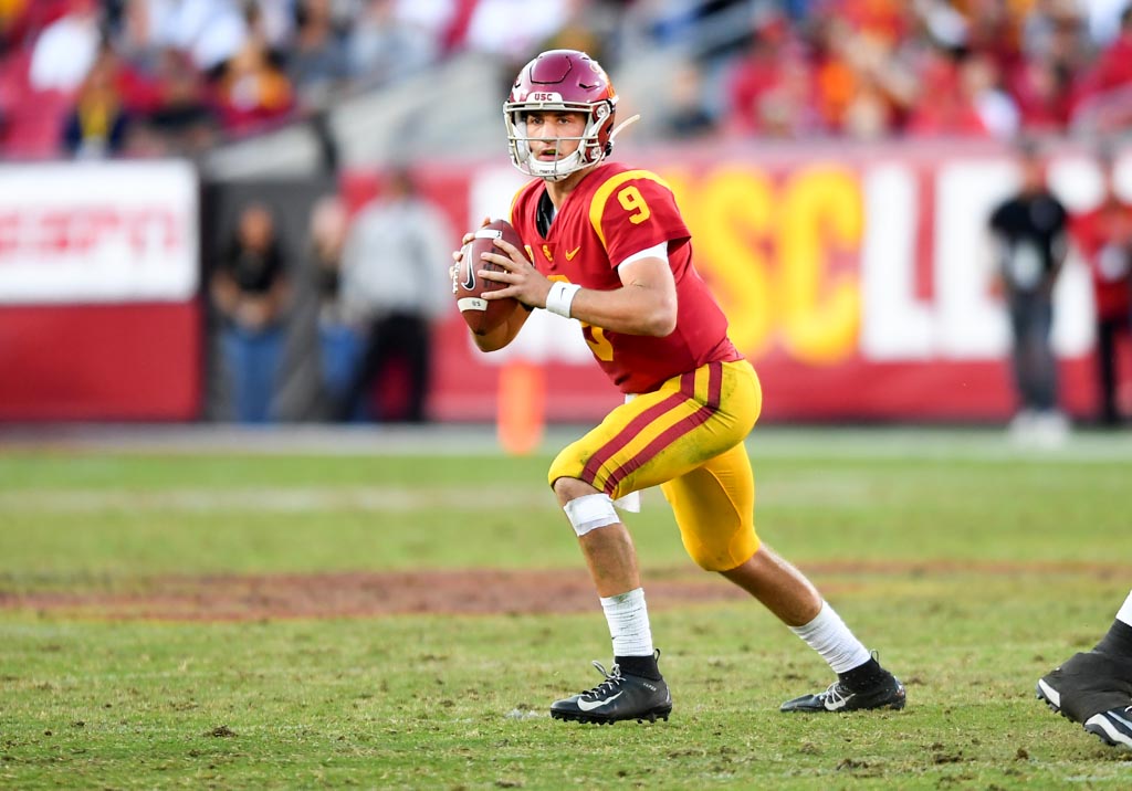 USC Trojans QB Kedon Slovis drops back to pass.