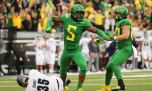 Oregon Ducks Defensive End