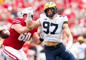 Michigan Defensive End Aidan Hutchinson