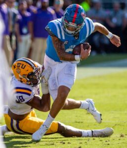 LSU LB Damone Clark