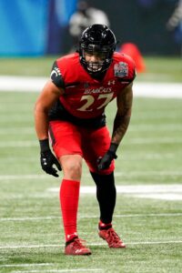 Cincinnati LB Darrian Beavers