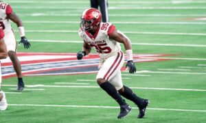 Oklahoma DE Isaiah Thomas