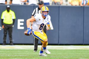 Pitt Panthers QB Kenny Pickett
