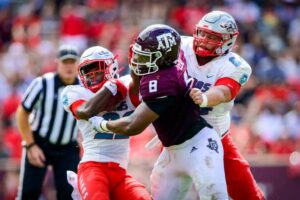 Texas A&M DL DeMarvin Leal