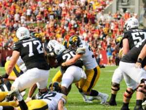 Iowa LB Jack Campbell