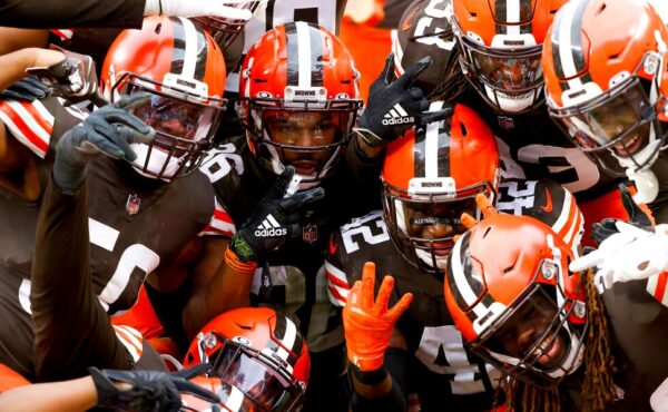Cleveland Browns celebrating