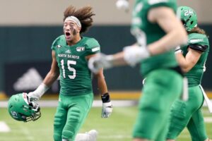 North Dakota LB Jaxson Turner