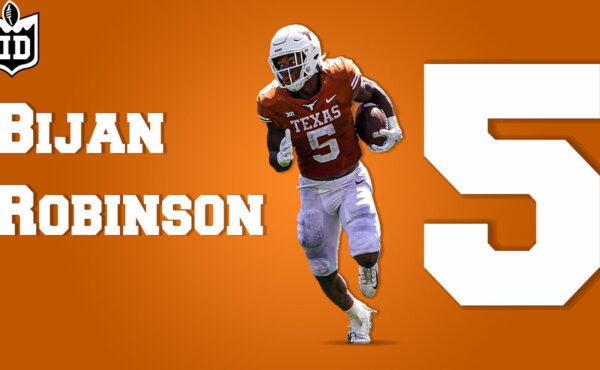 Texas running back 2023 nfl draft prospect Bijan Robinson scouting report
